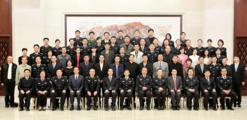 孟建柱要求加强公安文化建设凝聚警心展示形象