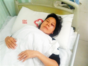 女子险被撞引口角遭司机殴打致骨折(图)