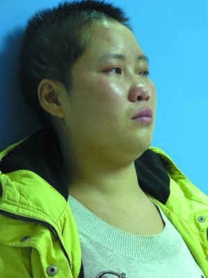 村妇欲离婚遭丈夫摧残脑肾重伤双腿肌腱被挑