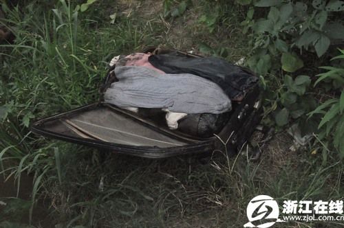 曾装过尸块的拉杆箱今年9月初,湖州警方遇到了这几年来最棘手的一起