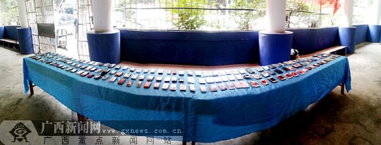 南宁打掉一飞车抢劫团伙专抢边骑车边打手机者