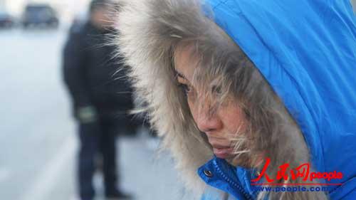 �����Ϸ������ڴ��������������Ů�������ϰ�