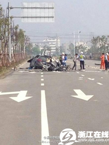 浙江温州发生一起交通事故已致7死1伤(图)
