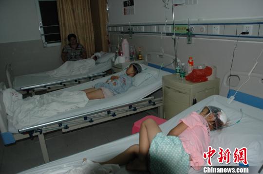广东茂名6名小学生被砍伤精神病史凶手凌晨落网