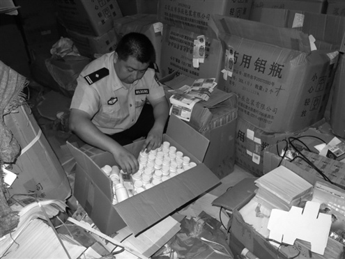 济南破获家族制假团伙镇痛药掺面粉案值超千万