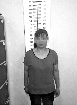 Ů�ӶĲ�ծ̨������������ƭȡ�����������