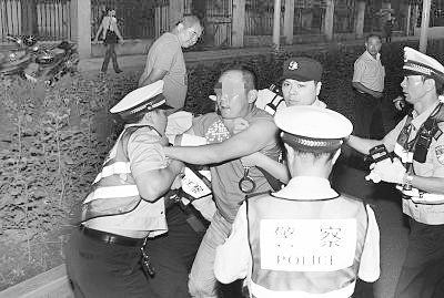 中国首个“醉驾中心”满一年29名公职人员被立案
