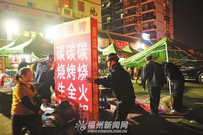 市容局夜查大排档遭威胁:“已经记住你们的脸了”