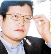 北大诉邹恒甫案将开庭双方已进行证据交换(图)