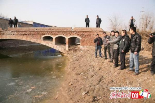 两90后小伙因赌博纠纷肢解牌友弃尸河中(图)