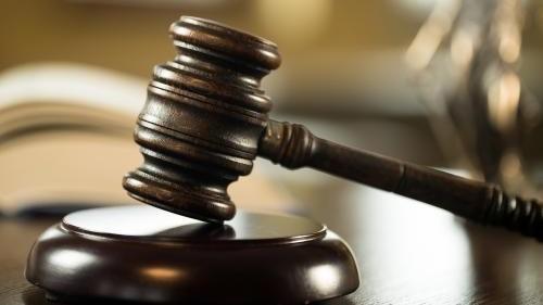 深圳27人走私管制金属锑锭166余吨出境，主犯被判12年