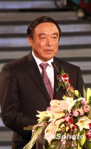 ��ε�����ڸ����������밶�����ǽ���ʵѡ��