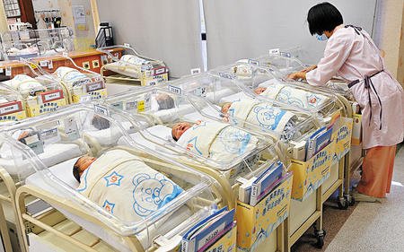 �۸��������幫������ҽԺ�����ڵ��и��޶�