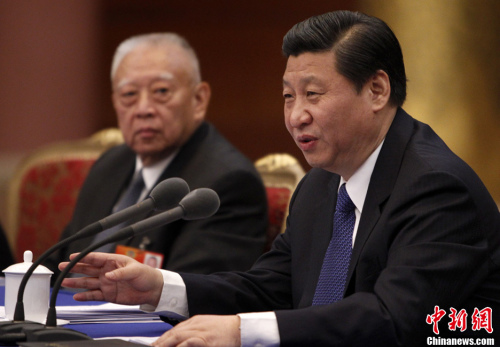 港澳政协委员参加联组会聚焦与内地合作