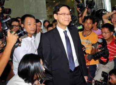 陈志云请辞TVB突降香港商业电台任行政总裁