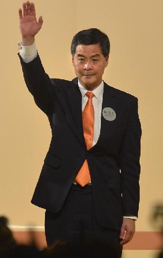 梁振英当选香港特首人选称将稳中求变迎难而上
