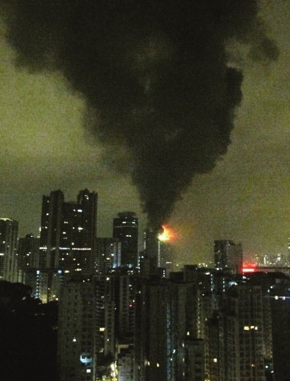 李嘉诚香港酒店深夜突发火灾百位明星突遇险(图)