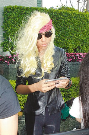 LadyGaGa������ۻ�����ϰ��սѲ���ݳ���
