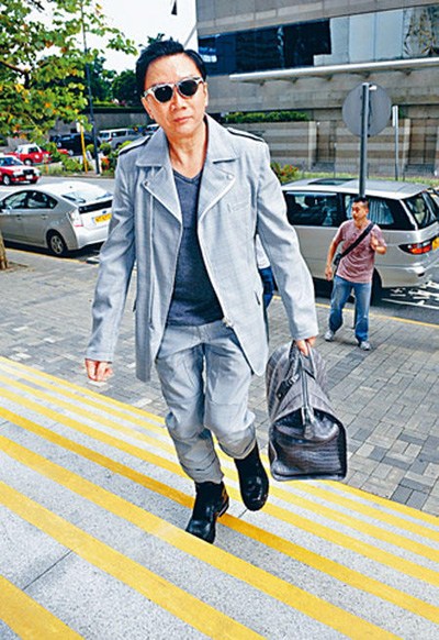 �������Ա��븻��һ������Сϲ���к��������