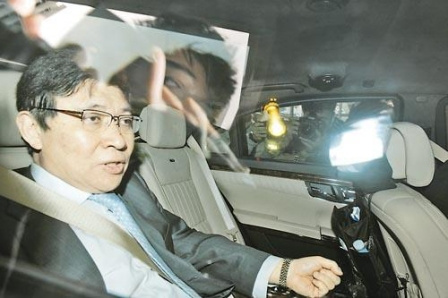 香港新地郭氏兄弟赴廉署再报到大批记者拍照