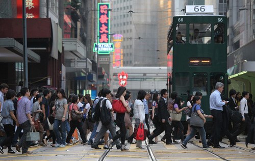 香港人口老龄化严重特区政府研推迟退休年龄