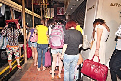 香港警方凤楼集中扫黄拘40女子料仍将有人落网