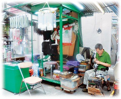 香港人口老龄化态势严峻:老有所养,谁来养?