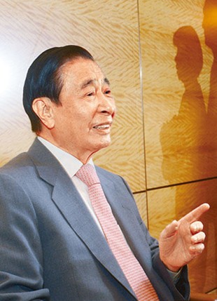 李兆基表明未有退意暂不交棒财产分配言之尚早