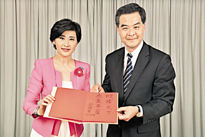 梁振英回应强势执政:非急于求成诸多问题待解决