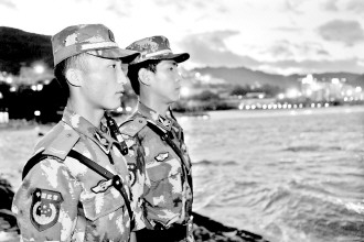 “和谐关口”缓解深圳香港治安压力