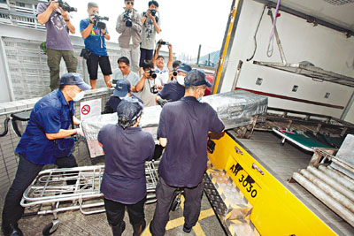 去年未过关今卷土重来泳痴再参战渡海泳死亡