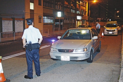 港男子涉偷车运走私烟被捕疑因车技不精遭盯梢