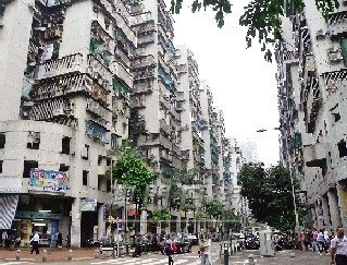 母知情父协助内地男子为获居澳权娶继母(图)