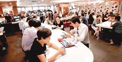 香港饮食店擅改优惠拉客变赶客消委会介入处理