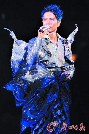 下月登陆广州体育馆李克勤高唱新旧《红日》