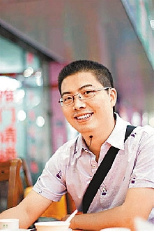 子女变跨境学童港“双非”家庭称转回内地户籍难