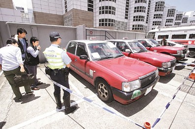 疑幕后黑手操控香港宰客黑的哥被警方拘捕