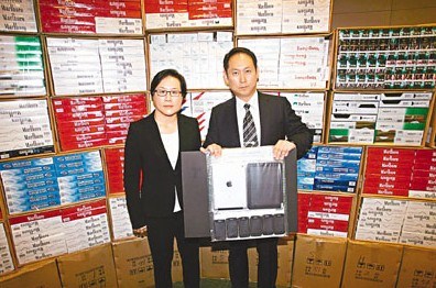 挖空纸皮箱藏烟香港海关破获庞大私烟集团(图)