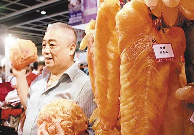 香港美食节周末人流急升豪客花5万扫花胶(图)