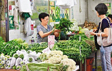广东遭遇强暴雨供港蔬菜价格上涨(图)