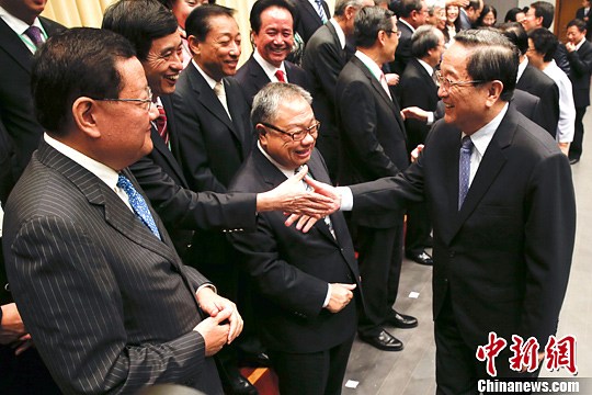 俞正声会见香港友好协进会访京团