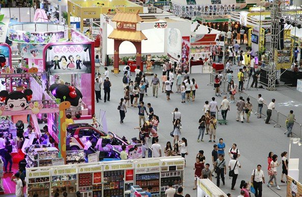 珠三角频出电子商务新政港企纷“触电”拓内销