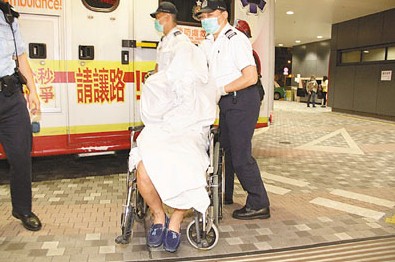 港富家子携女友水坝谈心遇劫匪护花心切被打伤