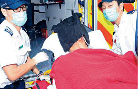 ����60��������̳��ϳֵ����˾������ӣ�ͼ��