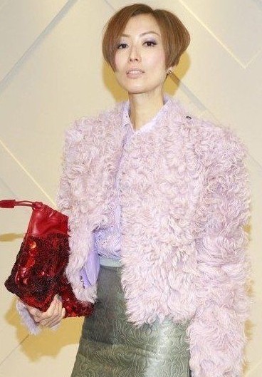郑秀文拒谈与许志安同居暗示两人有结婚共识(图)