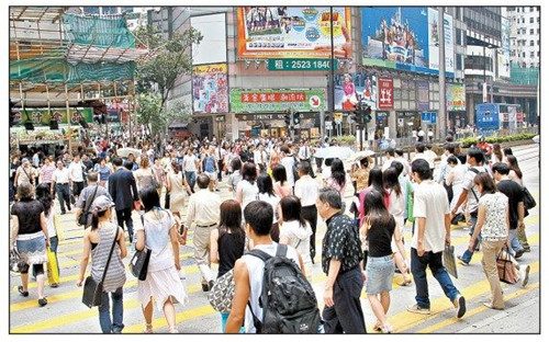 调查:30%受访香港年轻人认为应尊重长者
