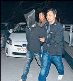 香港黑帮内讧引发血案警方拘捕5刀手制止厮杀(图)