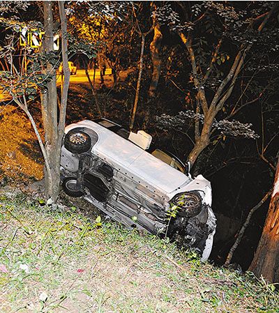 ��۷���һ���ճ���һ�������Ȼء�������