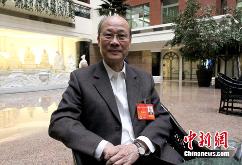 澳门委员建言特区建设:立足实际多元发展