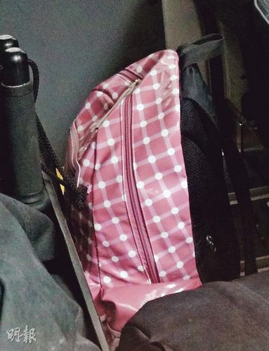 小学生打神秘电话后跳楼身亡校方广播隐瞒实情